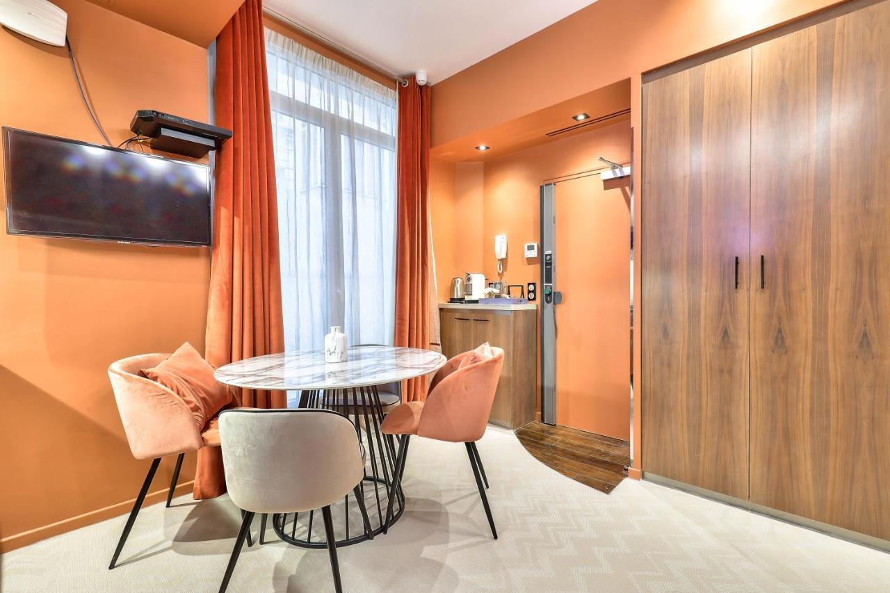 Hotel 33 Marbeuf Париж Экстерьер фото