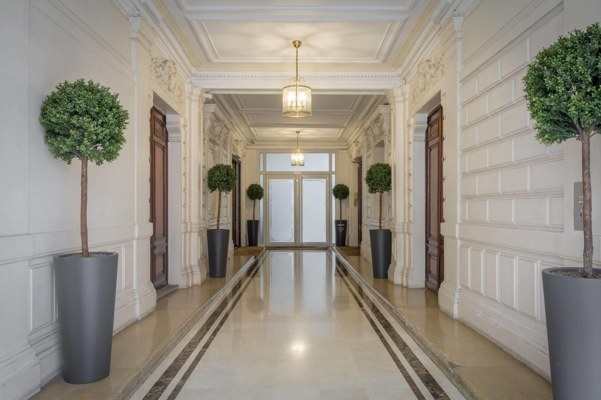 Hotel 33 Marbeuf Париж Экстерьер фото
